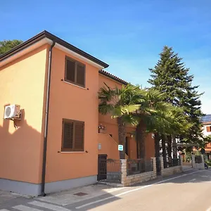 Lili Apartmán